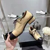 Moda couro feminino mocassins designer de luxo rendas-up cor combinando sapatos de alta qualidade salto baixo brogues sapatos de couro de designer feminino trabalhando caixa de laços