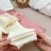 Kläder sätter ins 2023 Autumn Girl Baby Long Sleeve Homewear Children Simple Solid Ribbed Casual Tops Pants 2st Kid Cotton Mode Tees Set 231018