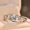 Cluster Ringe Romantische Herz Kristall Ring Silber Farbe Zirkon Mom Vintage Finger Für Frauen Edlen Schmuck Mutter Tages Geschenke O52625