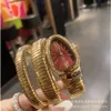 B 디자이너 여성 Serpenti Wristwatch 시계 럭셔리 세두트 토리 패션 뱀 다이아몬드 인레이 형태로 형성되고 다재다능한 쿼츠 여성의 매력 gcac iykm