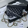Kanal mini woc zarf çantası altın zinciri hobo tasarımcı crossbody çantaları moda pürüzsüz koyun derisi haberci çantası flep mobil küçük altın top cüzdan