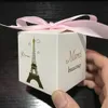 Cadeau Wrap Cérémonie de mariage Événements Party Favoris Mini Cadeau Papier Bonbonnière Bronzage Français Merci Tour Eiffel Blanc Carré 6cm 20/50 / 100PCS 231019