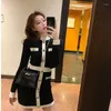 Robes décontractées 2023 Mode Style coréen Robe tricotée Hiver Blanc Femmes Tricoter Moulante Élégante Tricots à manches longues pour W83