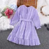 Flickaklänningar Autumn Long Sleeve Kids Dress Girls 4 till 7 Years Purple Oregelbundna spetsskjol för koreansk stil prinsessa baby