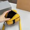 Bolso de diseñador pequeño C-letter de modernas bolsas de hombro para hombres bolsos de hombro para hombres.