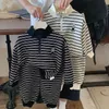 Kleidungssets Herbst Kinderkleidung Mädchen Gestreifter kleiner Bär Set 1-8 Jahre alt Kinder Kapuzenpullover Hosen Lässiges zweiteiliges Set 231019