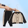 Frühling Herbst Baby Kinder Sets Baumwolle Sport Junge Trainingsanzüge Kinder Langarm T-shirt Hosen 2 Stück Anzug 05 jahre jungen Sets1851281