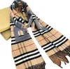 Femmes Cachemire Écharpe Classique Plaid Designer Echarpes pour hommes Doux Au Toucher Chaud Wraps Avec Des Étiquettes Automne Hiver Long Châles DHgate Echarpes Femmes