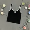 2023ls ropa de diseñador mujer camiseta sin mangas yoga slim fit cuello en v camisola hecha punto blanco y negro