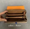 Luxurys Designers Mode Portefeuille pliant en cuir véritable Porte-monnaie mignon Porte-carte de crédit pour femme Sac à bandoulière