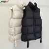 Gilets pour femmes Couleur unie Gilet court Femmes Hiver Épaissir Coton Chaquetas Coréen Surdimensionné 5XL Sans Manches Chaud Vêtements De Neige Vestes 231018