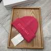 Yeni tasarımcı Beanie Unisex Sonbahar Kış Beanies Erkekler ve Kadınlar İçin Şapka Şapka Klasik Spor Kapakları Bayanlar Günlük Açık Sıcak Kapak