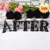 Porte-clés en acrylique noir fleur A-z, lettre imprimée rétro, mode pendentif à breloque, ornements mignon boule de cheveux, sac de voiture, porte-clés Alphabet