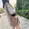 New Fluffy Bags for Women Crossbody Bag Spice Girls Autumn Winter Shoulder Y2k Rose Red Hottie Messenger Plush 220923