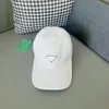 Gorra de béisbol de diseñador Tela Oxford Capa de cabeza Cuero de vaca Moda Hombres y mujeres fuera de la calle Sombreros de moda para las cuatro estaciones con cajas y bolsas de tela