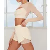 Aktiva uppsättningar 2 datorer Yoga Set Sexiga spårdräkter Långärmning Cut Out Corset Top med blixtlås med hög midja Shorts Tight outfit sportkläder