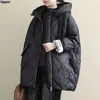 Donsparka's voor dames 2023 Warme bladerdeegjas Zakken Gewatteerd effen Koreaanse mode-jassen Oversized damesparka Winter halflange katoenen jas met capuchon 231018