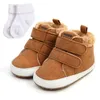 Premiers marcheurs Baywell bébé garçons filles baskets montantes chaussettes enfant en bas âge doux anti-dérapant PU chaussures chaudes ensemble né berceau Walker 0-18 mois