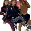 2023 Tvådelar byxor Tracksuit Outfits Women Casual Slim Jacket och Sweatpants Set gratis fartyg