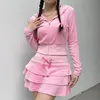 Dwuczęściowa sukienka Houzhou Pink Velvet Set for Women Y2K Zip Up długie rękawie z kapturem Kawaii koronki Laceup Spódnica Autumn Winter 231018