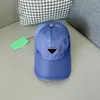 Gorra de béisbol de diseñador Tela Oxford Capa de cabeza Cuero de vaca Moda Hombres y mujeres fuera de la calle Sombreros de moda para las cuatro estaciones con cajas y bolsas de tela