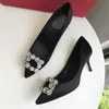 Strass noir Cristal embelli Sandales à talons aiguilles Talons pour femmes Chaussures de soirée à bout ouvert Calf Mirror Cuir Designers de luxe Se marier