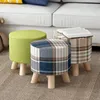 Baby stolar 28x28 cm landsbygden runda träpallar tvättbara taboret sovrum makeup stol hemmöbler fotpall matt strand pouf ottoman 231019