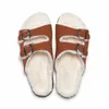 Chinelos tamanho grande 35-43 sapatos de cortiça de couro nubuck mulheres / homens chinelos de pele de inverno slides femme pantuflas tamancos sandálias mocassins de lã 231019