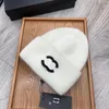 Beanie Designer Beanie Luxury Beanie Örgü Şapk Çok yönlü Beanie Örme Şapka Sıcak Mektup Üçgenler Tasarım Şapkası Noel Hediye Şapkası 6 Stiller İyi