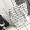 12A Upgrade Mirror Quality Designers Raffia Effect Braided Shopping Bag Womens Summer Beach Tote Bags Luxurys Tweed Handbags Black Purse White Hobo Shoulder Bag