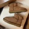 Designer Klassieke Mini Laarzen Snowboot Dames Heren Bont Schapenvacht Tasman Tazz Kastanje Zand Mosterdzaad Beige Australische Winter Enkellaars