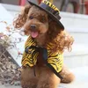 犬のアパレルハロウィーン愛らしいペットケープウィッグ帽子猫と犬のファッション子犬のために調整可能な蝶ネクタイ付きの面白い衣装