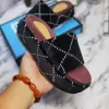 Moda G Uomo Donna Sandali Pantofole Slide Designer Lusso Piatto Tacchi alti Infradito Scarpe Piattaforma ricamata Sandalo in gomma Pelle vSN