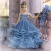 Stoffige blauwe bloemenmeisje jurken voor bruiloft gelegenheid kinderen optocht toga Tule gegolfde eerste communie jurk hand gemaakt op maat