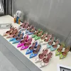 Amina Muadi Designer Sandálias Mulheres Sapatos De Salto De Couro Corrente De Diamante Sola Preto Rosa Decoração Banquete Mulheres Sapatos De Seda Casamento Sexy Chinelos Com Caixa 359