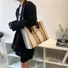 Einkaufstaschen 2023 Qualität Leinwand Einkaufstasche Für Frauen Luxus Designer Handtasche Große Kapazität Streifen Schulter Große Shopper Bolso Mujer 231018