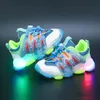 Platte schoenen Lente Herfst Baby Sneakers Baby Led Schoenen 1-6 Jaar Baby Jongens Gloeiende Lichte Sportschoenen baby Baby Meisjes LED Licht Schoenen 231019