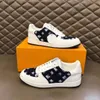 Projektanci mężczyźni Rivoli Sneakers Charlie Casual Shoe Reverse Canvas Run Away Shoe Suede Calf Guma Luksusowa trampka Low Top Running Vintage Trener 05