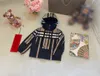 Aug30 cm Burberyity Child Size Luxury Baby Designer Stripe Design Kids Hooded Jacket dragkedja 100-160 rockar högkvalitativa multi outwear Color Cross XM9C