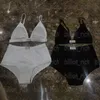 Marca feminina biquinis banho de luxo encantador praia sutiãs briefs conjunto confortável fio livre esportes roupa interior preto branco lingerie esportiva