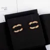 2022 Очаровательные серьги-гвоздики высшего качества с блестящими бриллиантами из 18-каратного золота с покрытием для женщин, свадебные украшения, подарок, есть штамп в коробке PS7244226t