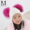 Casquettes Chapeaux Enfants Chaud Bonnets D'hiver Double Fourrure Pom Bonnet Laine Tricoté Chapeau Pour Bébé Garçons Filles Véritable Boules De Fourrure De Raton Laveur Bonnet Bonnet 231019