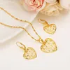 NOUVEAU Romantique Beaucoup Coeur Pendentif Collier chaîne Boucles D'oreilles ensembles Bijoux 24 k Réel Or Fin GF FINITION Colliers De Perles Ensembles Women229F