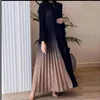 女性のトレンチコートプリーツウィンドブレイカーロングコート2023秋のファッション勾配フレアスリーブカーディガン拡張ショールローブ