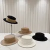 Berets Fall Winter Flat Top Fedoras Hats For Women Wool Jazz Cap Elegant British Wide Brim Ladies Caps Bowler Luxury Fedora