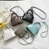 Abendtaschen LEFTSIDE PU-Leder-Shell-Crossbody mit kurzem Griff für Damen Designer-Trend-Handtaschen mit Steinmuster Niedlich 231019