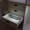 Latarki pochodnie 10pcs bateria LED lampa pochodni z czujnikiem wibracji światła szuflada drewniana szafka szafka schodowa