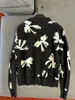 女性用セーター女性セーター2023レジャーウールブレンドラウンドネック長袖プルオーバー抽象蝶パターン