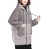 Trenchs de femmes manteaux marron veste à capuche décontracté épais vêtements chauds dames hiver 2023 lâche parkas long manteau rembourré en laine d'agneau