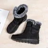 Stivali Donna Scarpe invernali impermeabili per pelliccia sintetica Stivali lunghi femminili in peluche Donna Stivali da neve in cotone caldo Stivaletti con plateau 231019